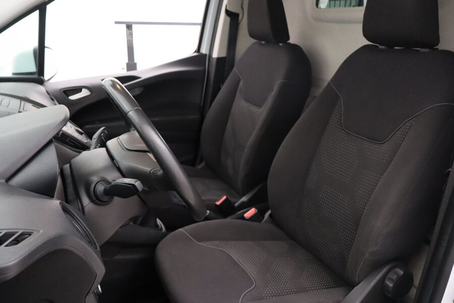 Ford Transit Courier vaihtoauto