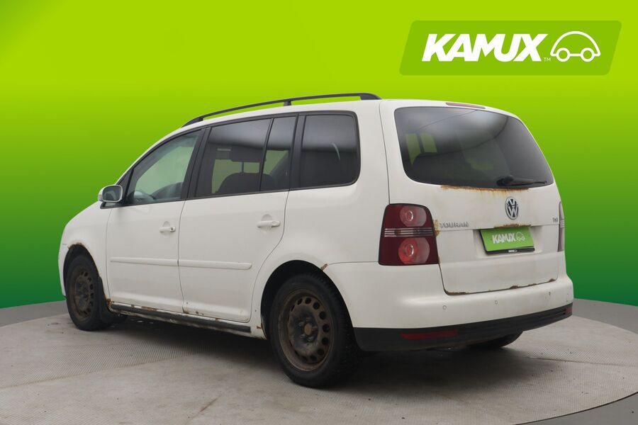 Volkswagen Touran vaihtoauto