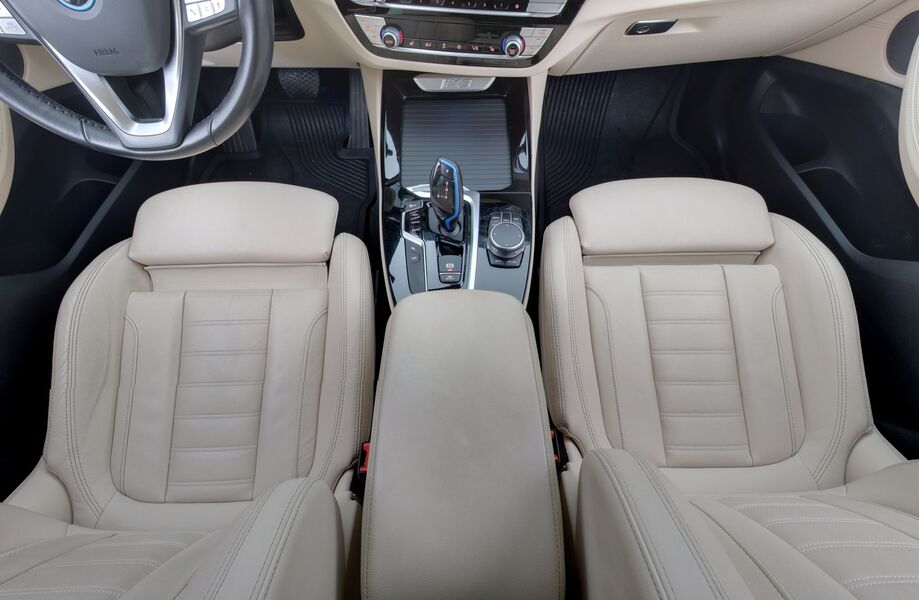 BMW iX3 vaihtoauto