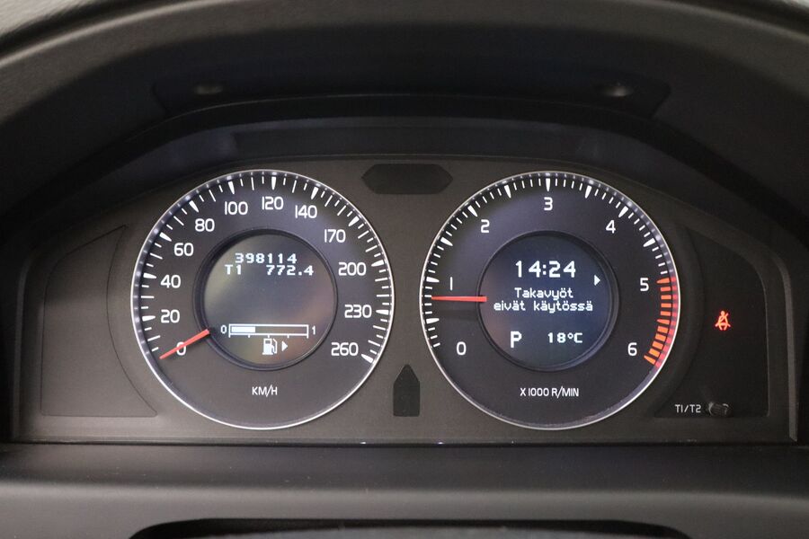 Volvo V70 vaihtoauto