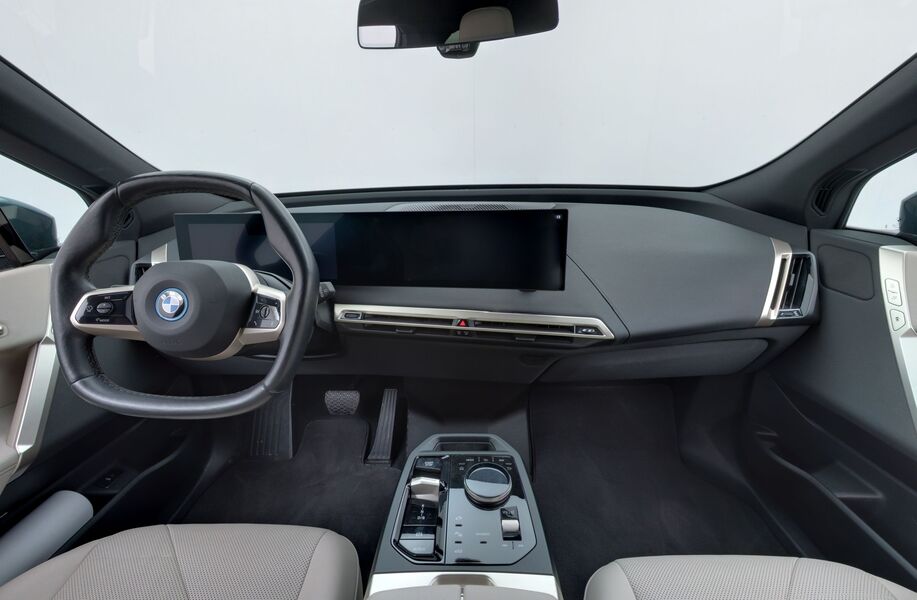 BMW iX vaihtoauto