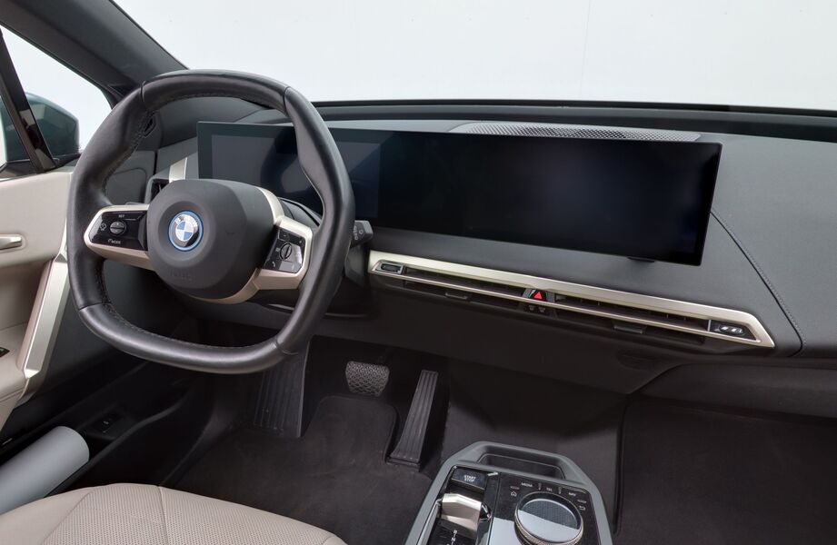 BMW iX vaihtoauto