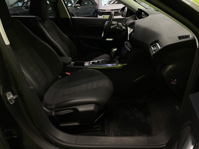 Peugeot 308 vaihtoauto