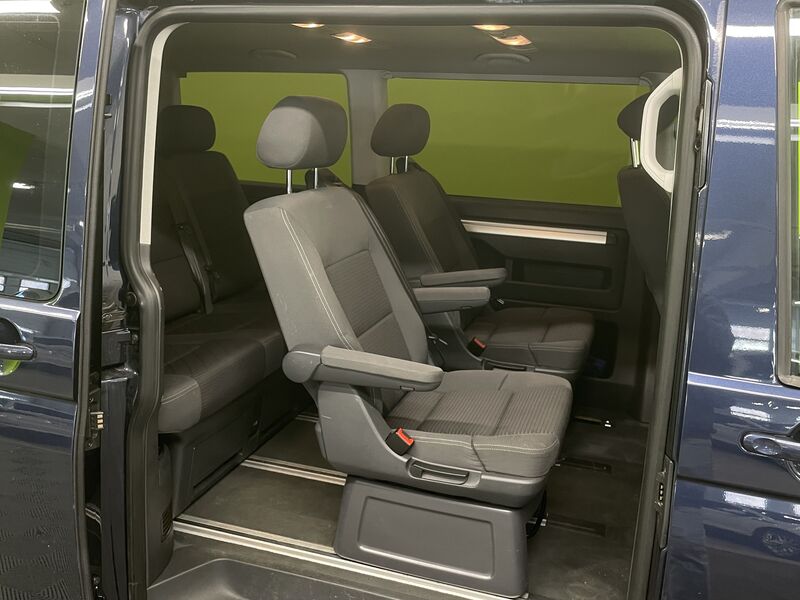 Volkswagen Multivan vaihtoauto