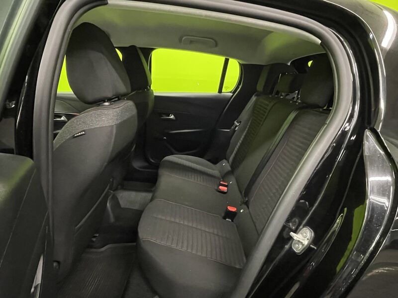 Peugeot 208 vaihtoauto