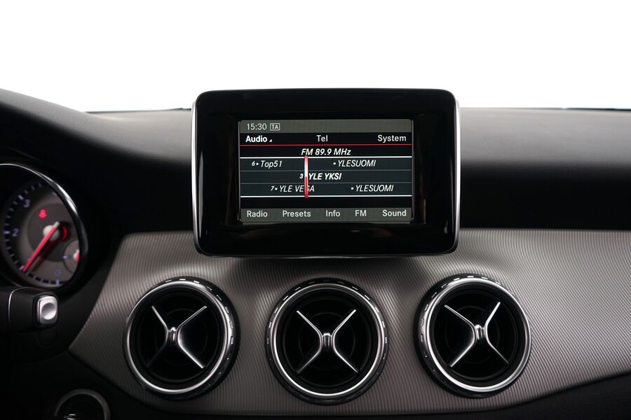 Mercedes-Benz GLA vaihtoauto