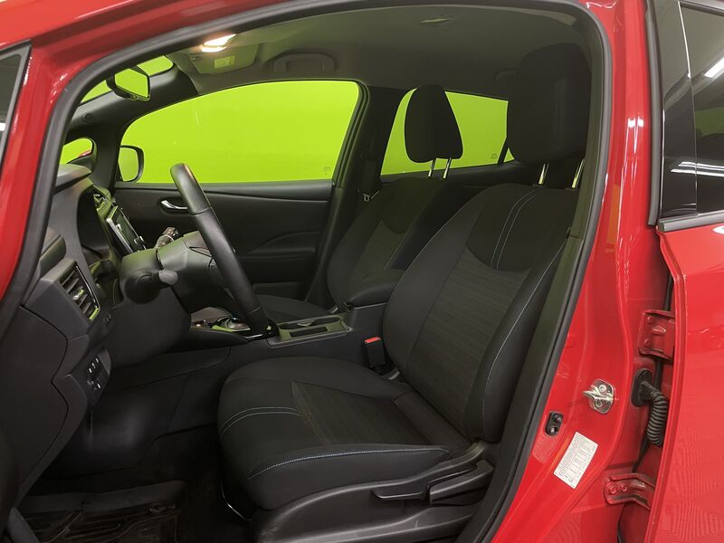 Nissan Leaf vaihtoauto