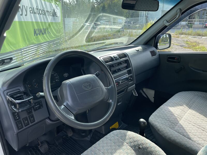 Toyota Hiace vaihtoauto