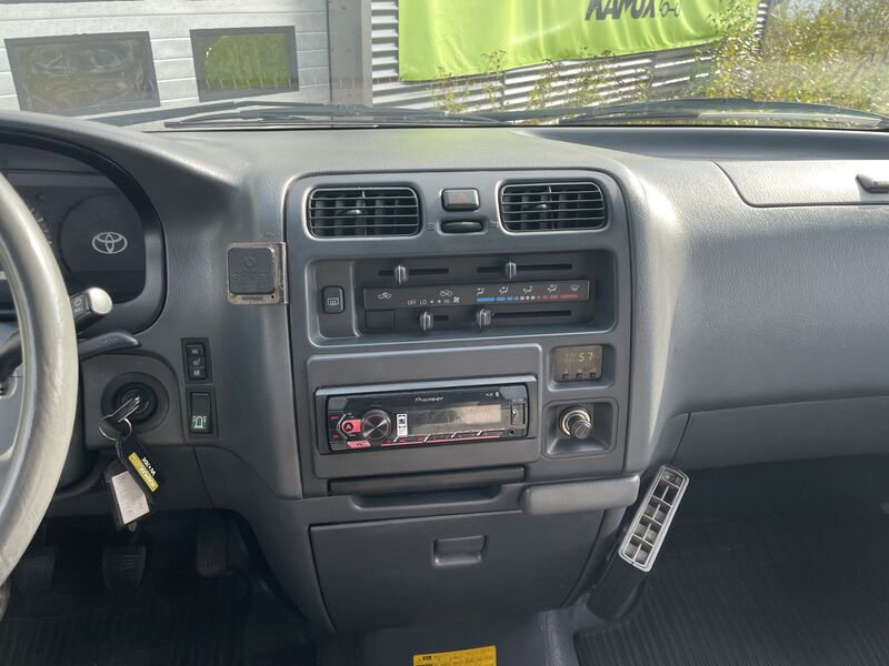 Toyota Hiace vaihtoauto