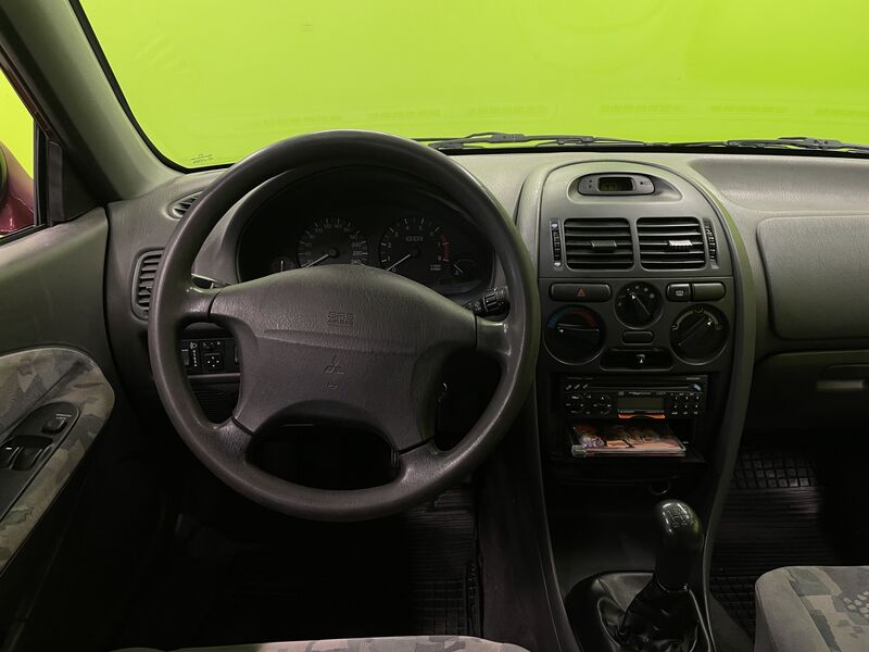 Mitsubishi Carisma vaihtoauto