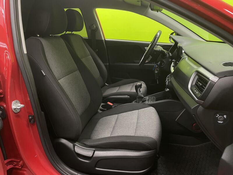 Kia Stonic vaihtoauto