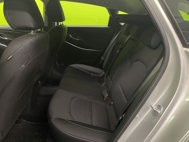 Hyundai i30 Fastback vaihtoauto