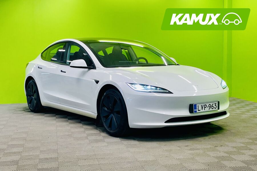 Tesla Model 3 vaihtoauto