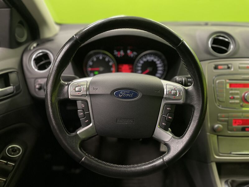 Ford Mondeo vaihtoauto