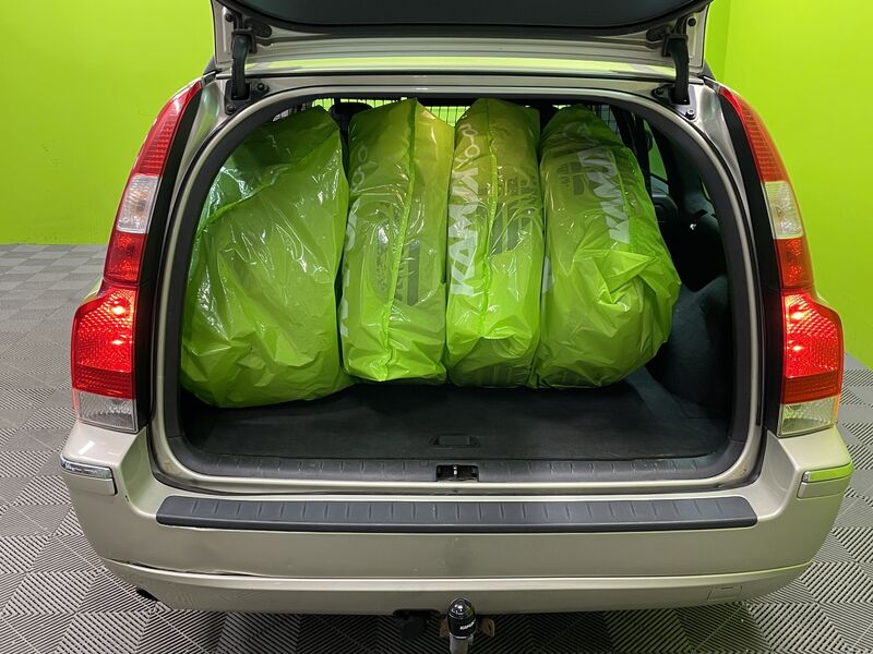 Volvo V70 vaihtoauto