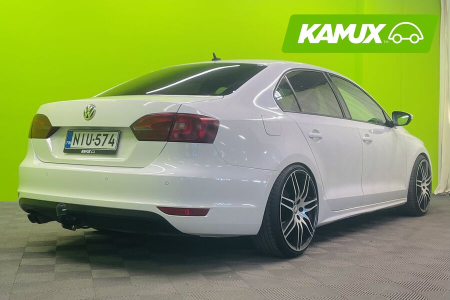 Volkswagen Jetta vaihtoauto