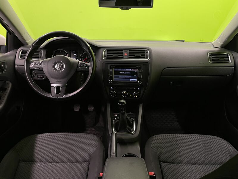 Volkswagen Jetta vaihtoauto