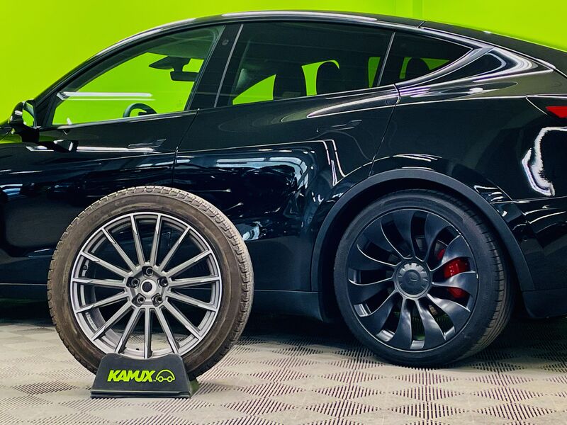 Tesla Model Y vaihtoauto