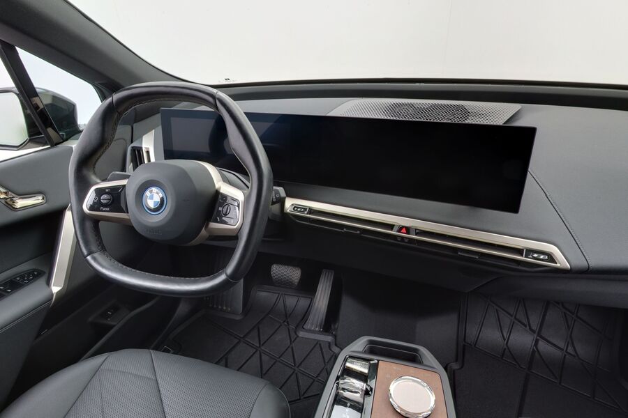 BMW iX vaihtoauto