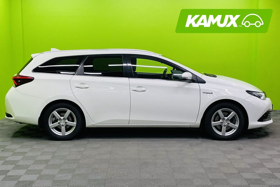 Toyota Auris vaihtoauto