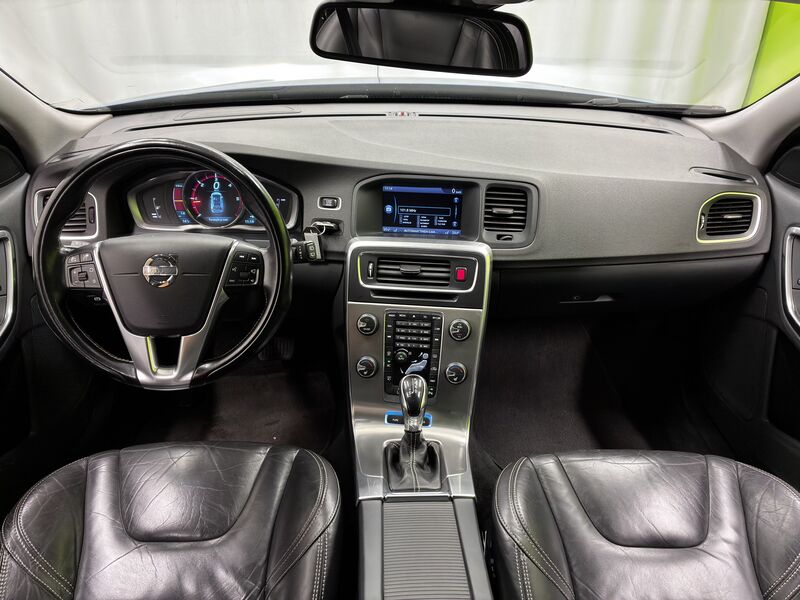 Volvo V60 vaihtoauto