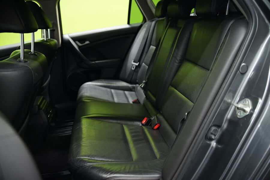 Honda Accord vaihtoauto