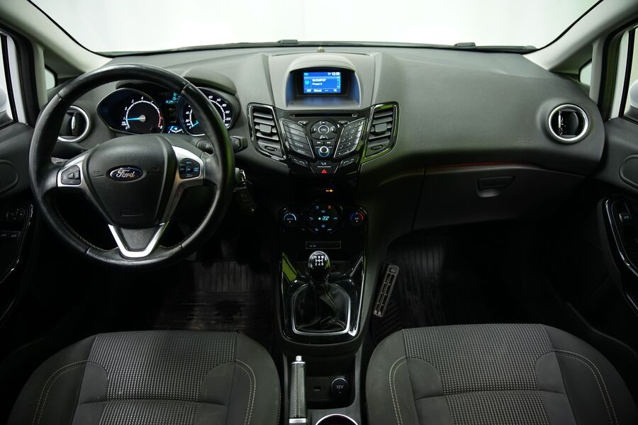 Ford Fiesta vaihtoauto