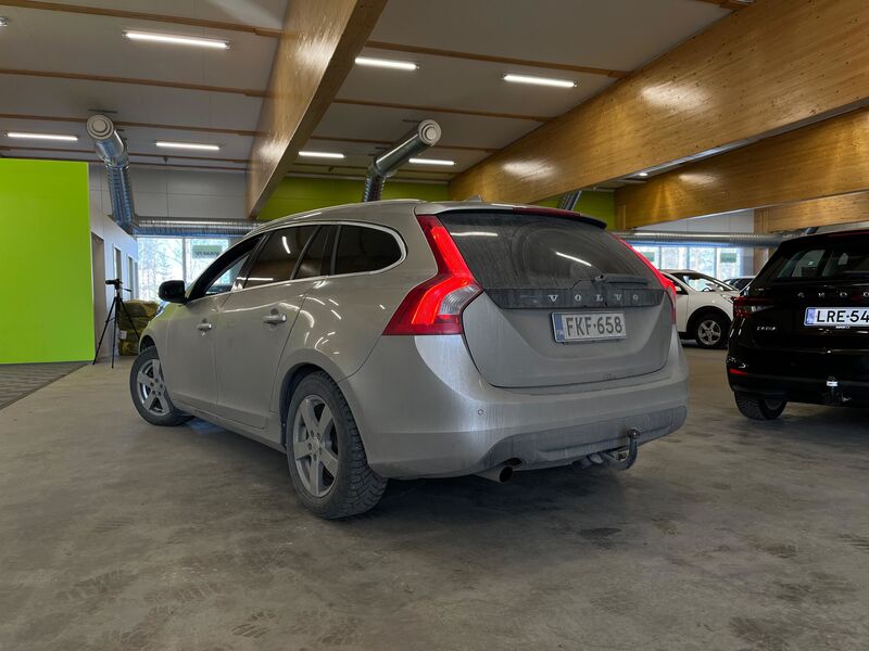 Volvo V60 vaihtoauto