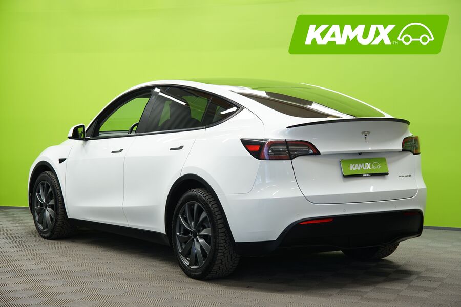 Tesla Model Y vaihtoauto