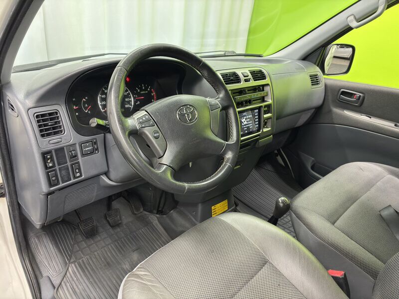 Toyota Hiace vaihtoauto