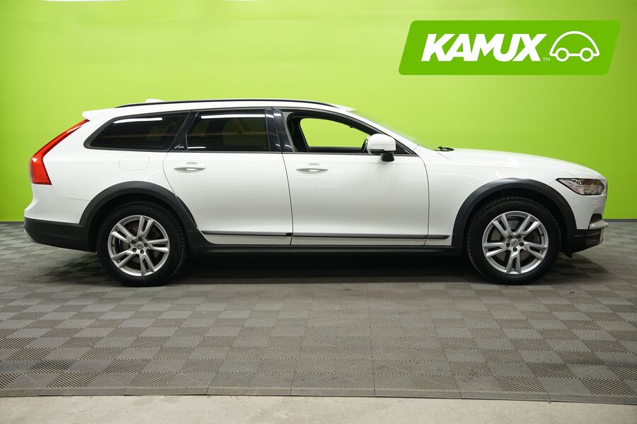 Volvo V90 Cross Country vaihtoauto