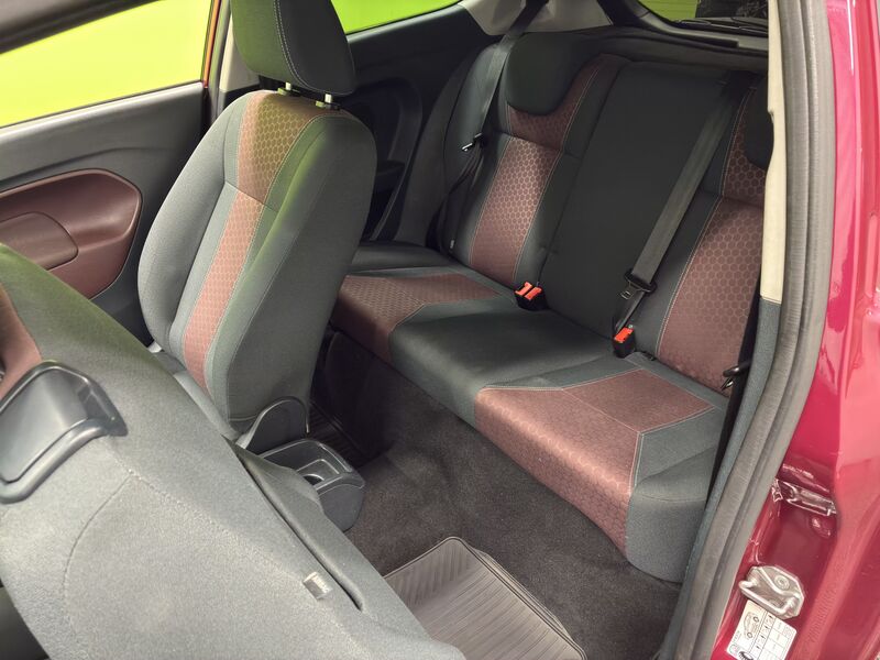 Ford Fiesta vaihtoauto