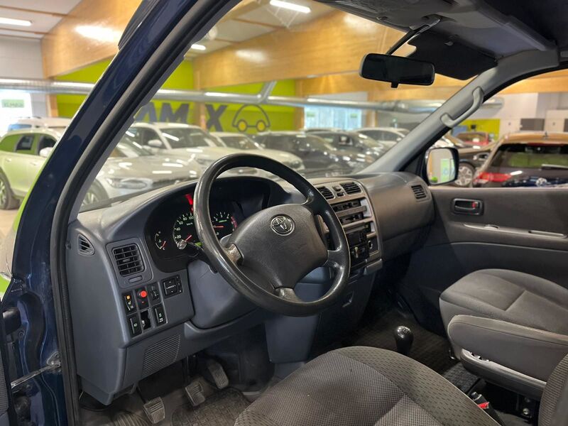 Toyota Hiace vaihtoauto