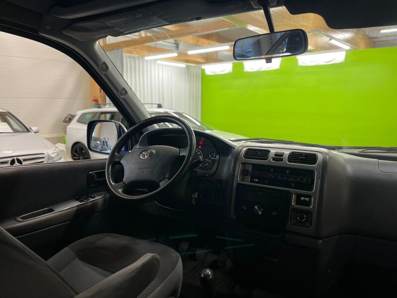 Toyota Hiace vaihtoauto