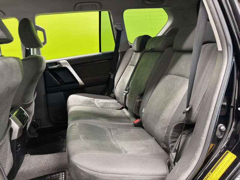 Toyota Land Cruiser vaihtoauto