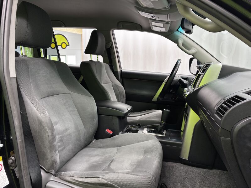 Toyota Land Cruiser vaihtoauto