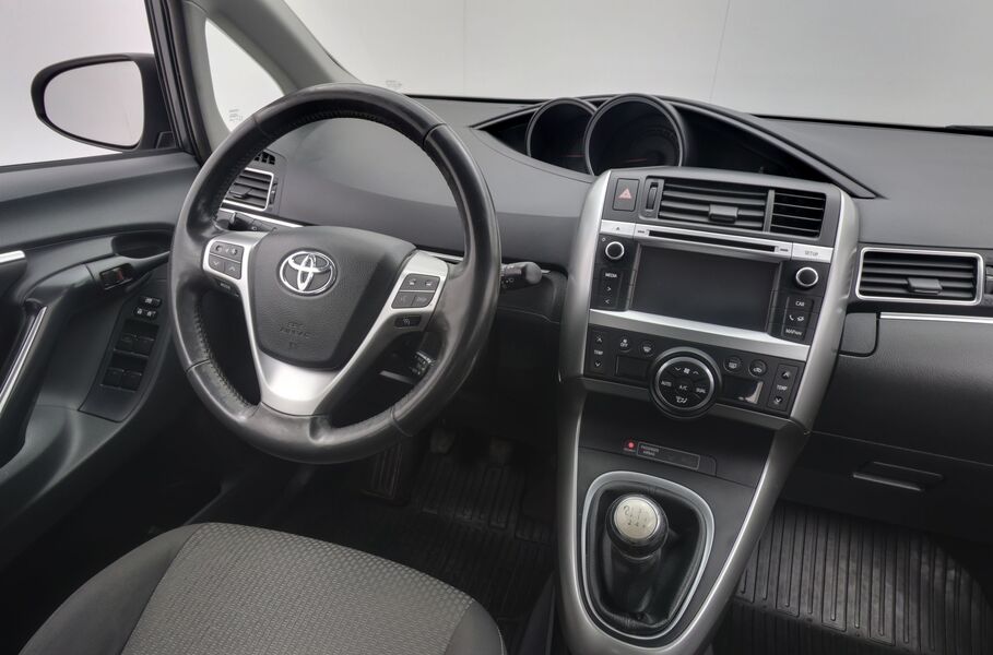 Toyota Verso vaihtoauto