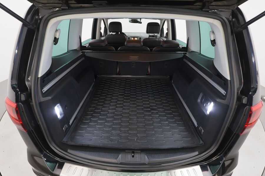 SEAT Alhambra vaihtoauto