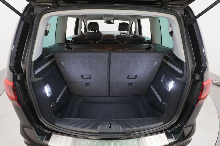 SEAT Alhambra vaihtoauto