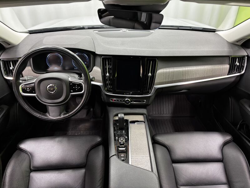 Volvo V90 Cross Country vaihtoauto
