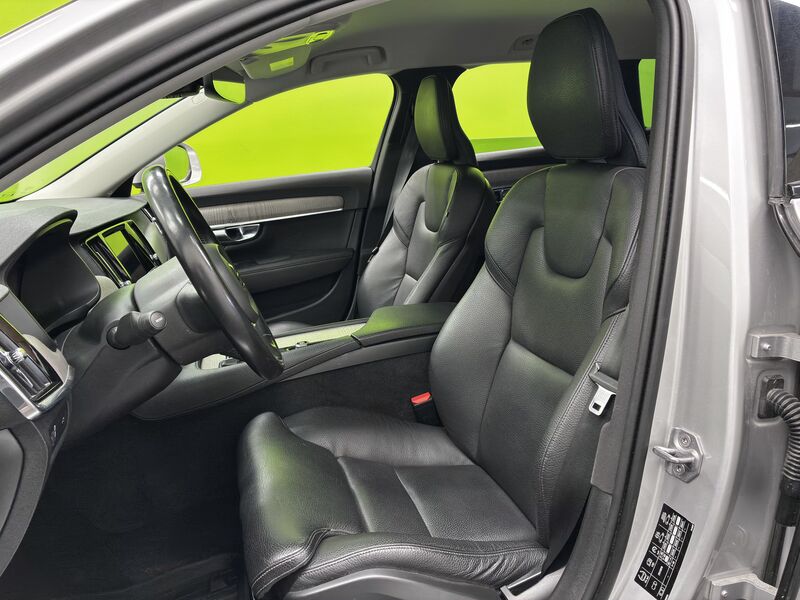 Volvo V90 Cross Country vaihtoauto