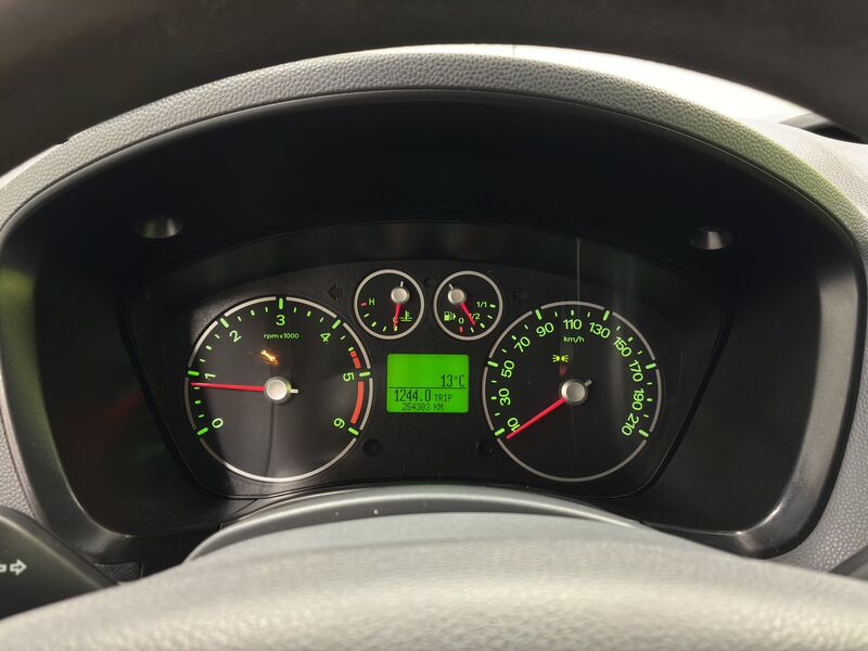 Ford Transit Connect vaihtoauto