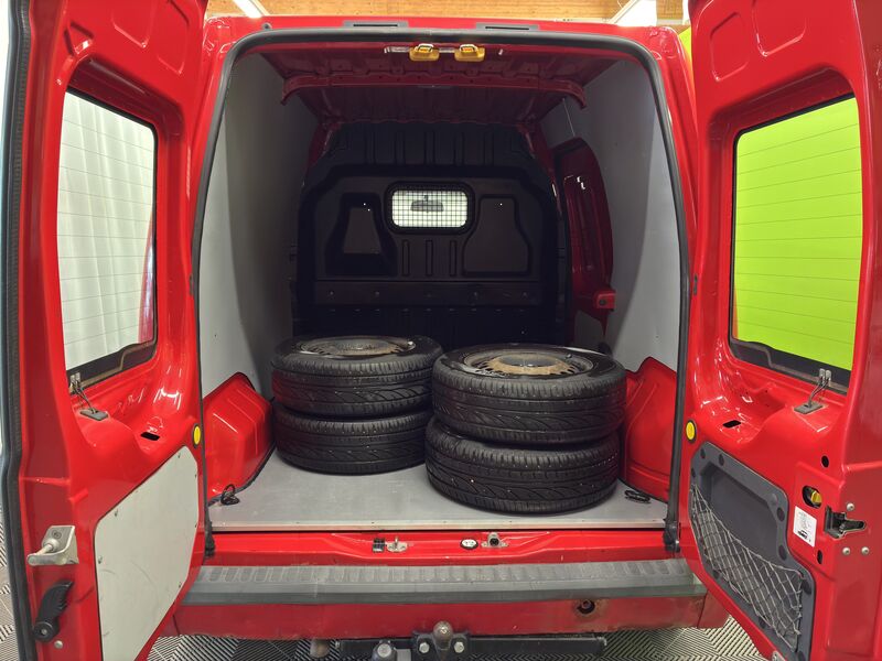 Ford Transit Connect vaihtoauto