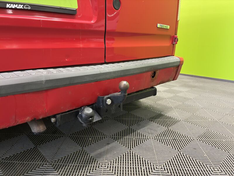 Ford Transit Connect vaihtoauto