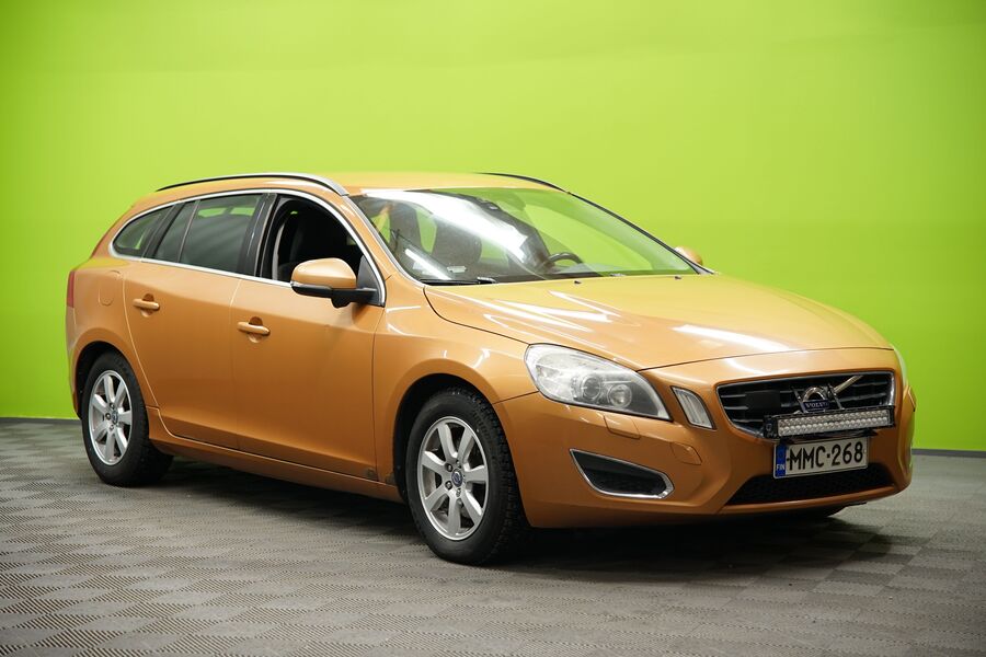 Volvo V60 vaihtoauto
