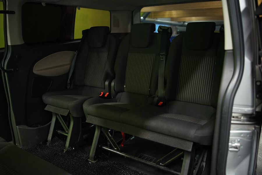 Ford Tourneo Custom vaihtoauto