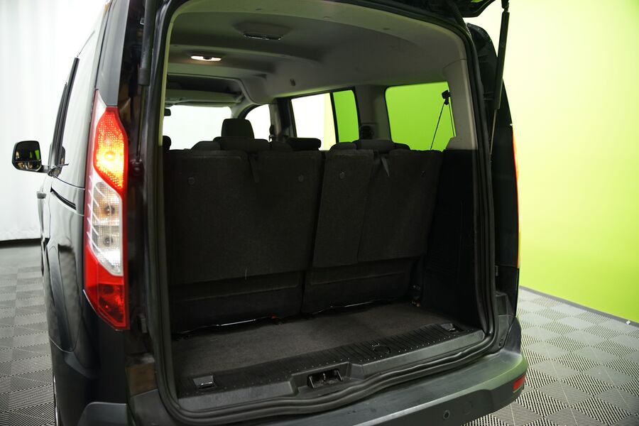 Ford Tourneo Connect vaihtoauto