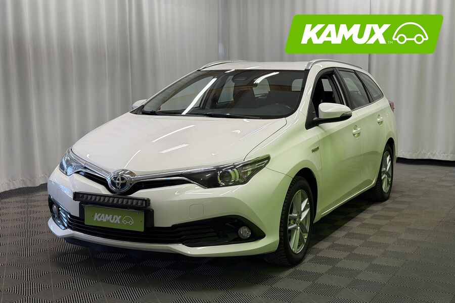 Toyota Auris vaihtoauto