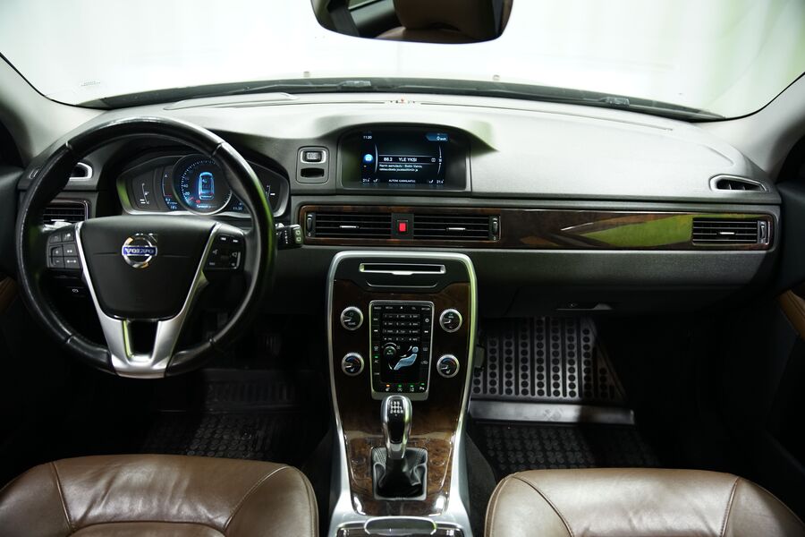 Volvo XC70 vaihtoauto