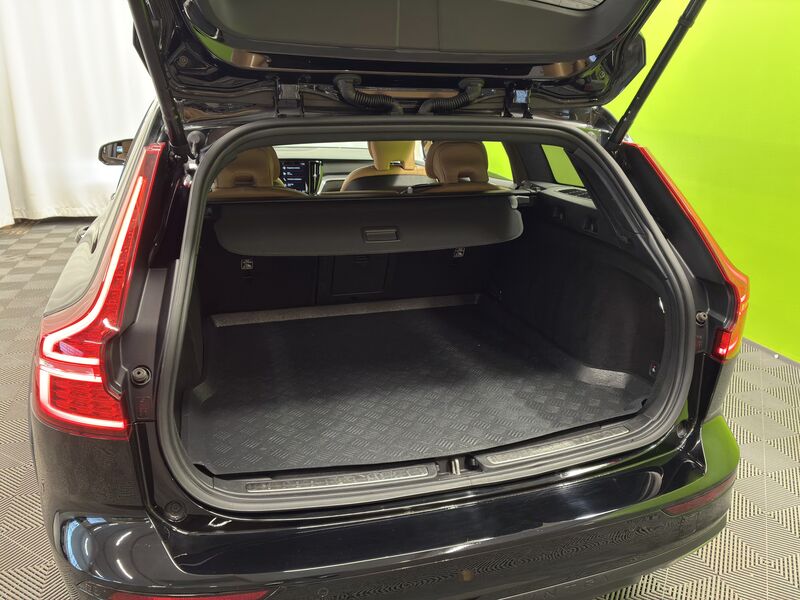 Volvo V60 Cross Country vaihtoauto